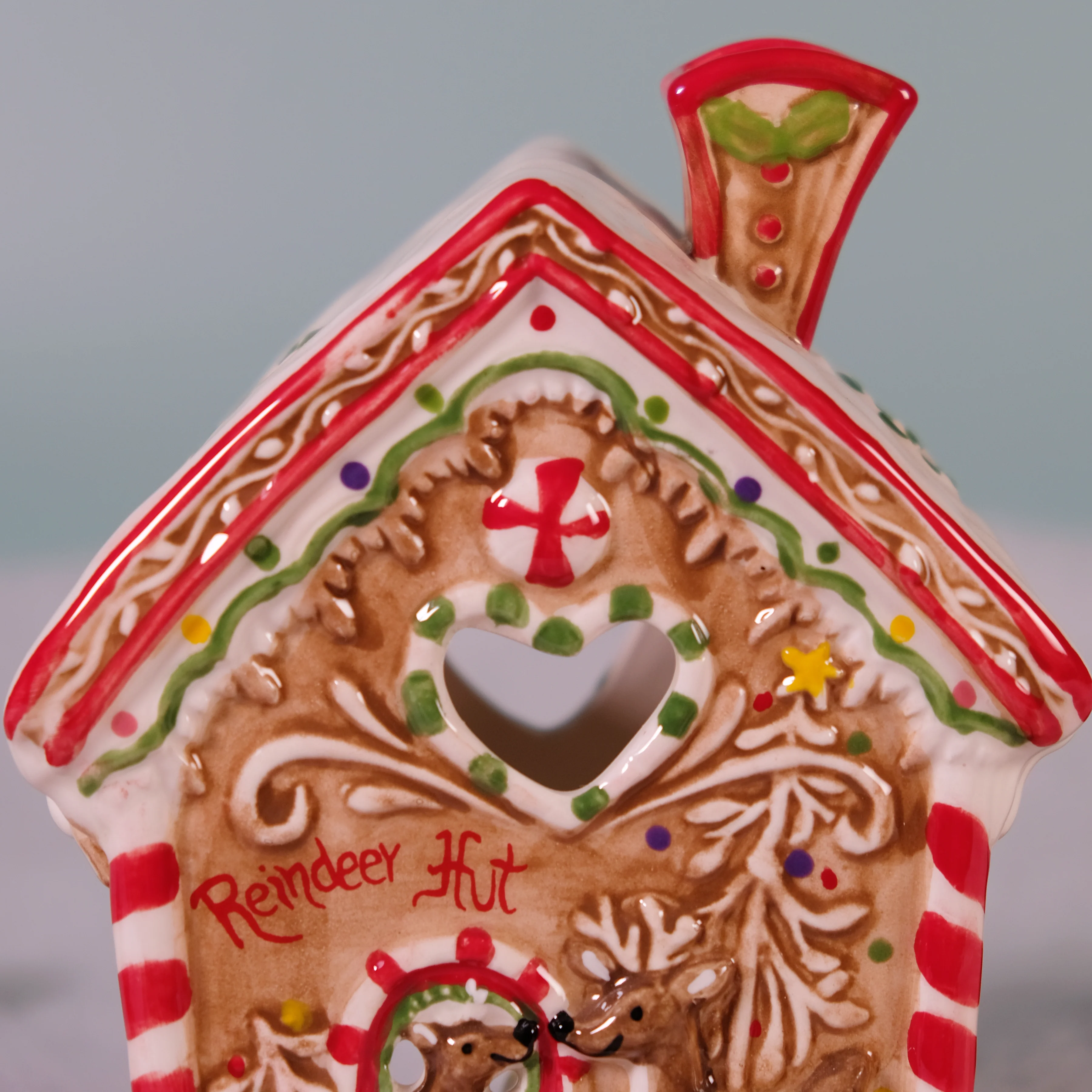 Reindeer Hut Candle House - Image 6
