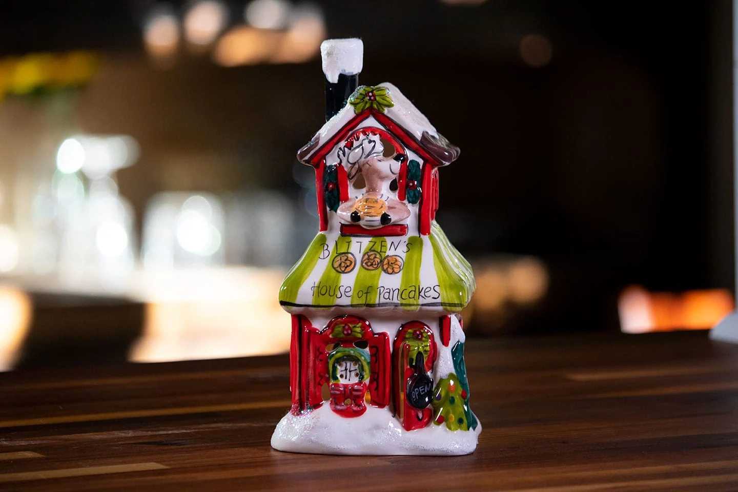 ReindeerVille - Blitzen's House Of Pancakes Candle House