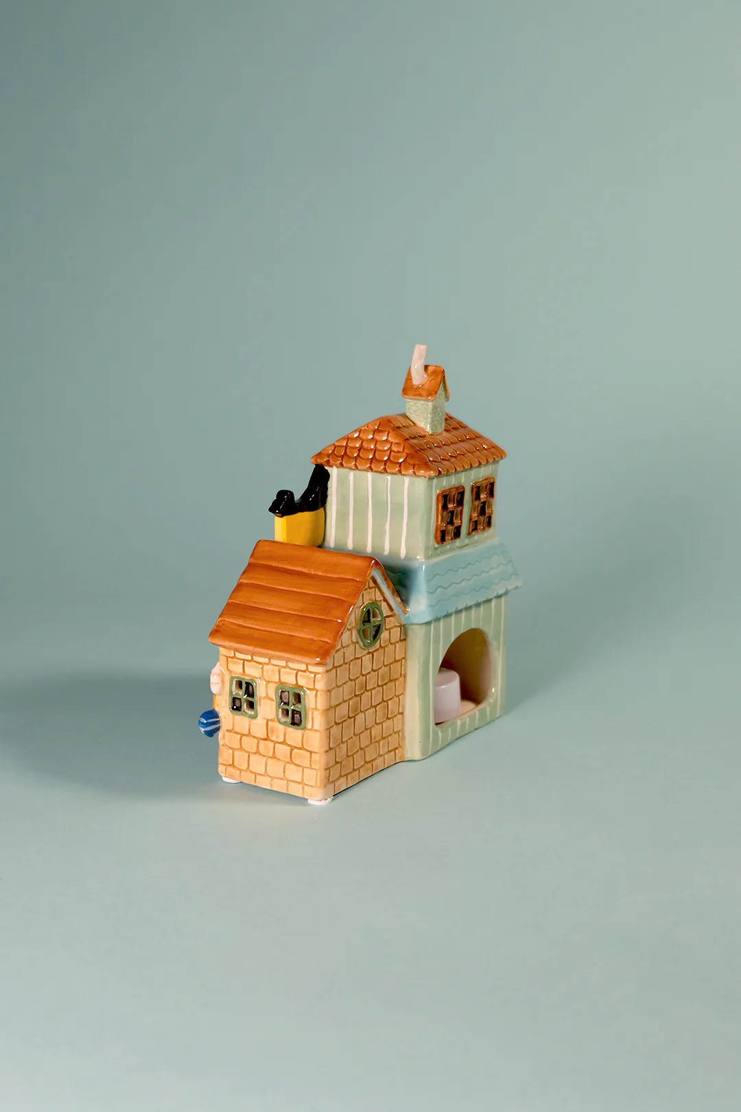 Sardine Shop Candle House - Image 6