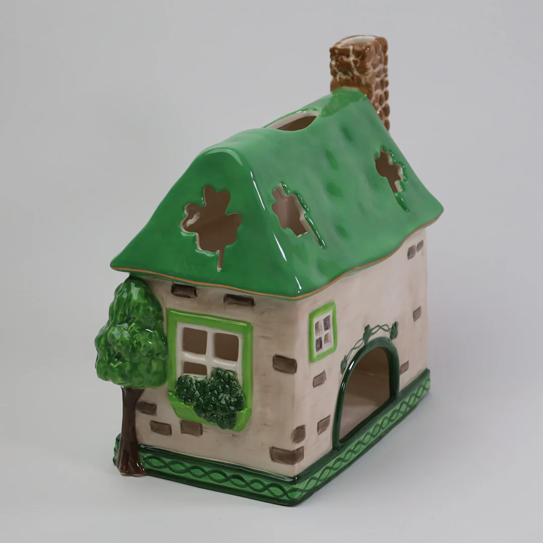 SHAMROCK COTTAGE CANDLE HOUSE - Image 3