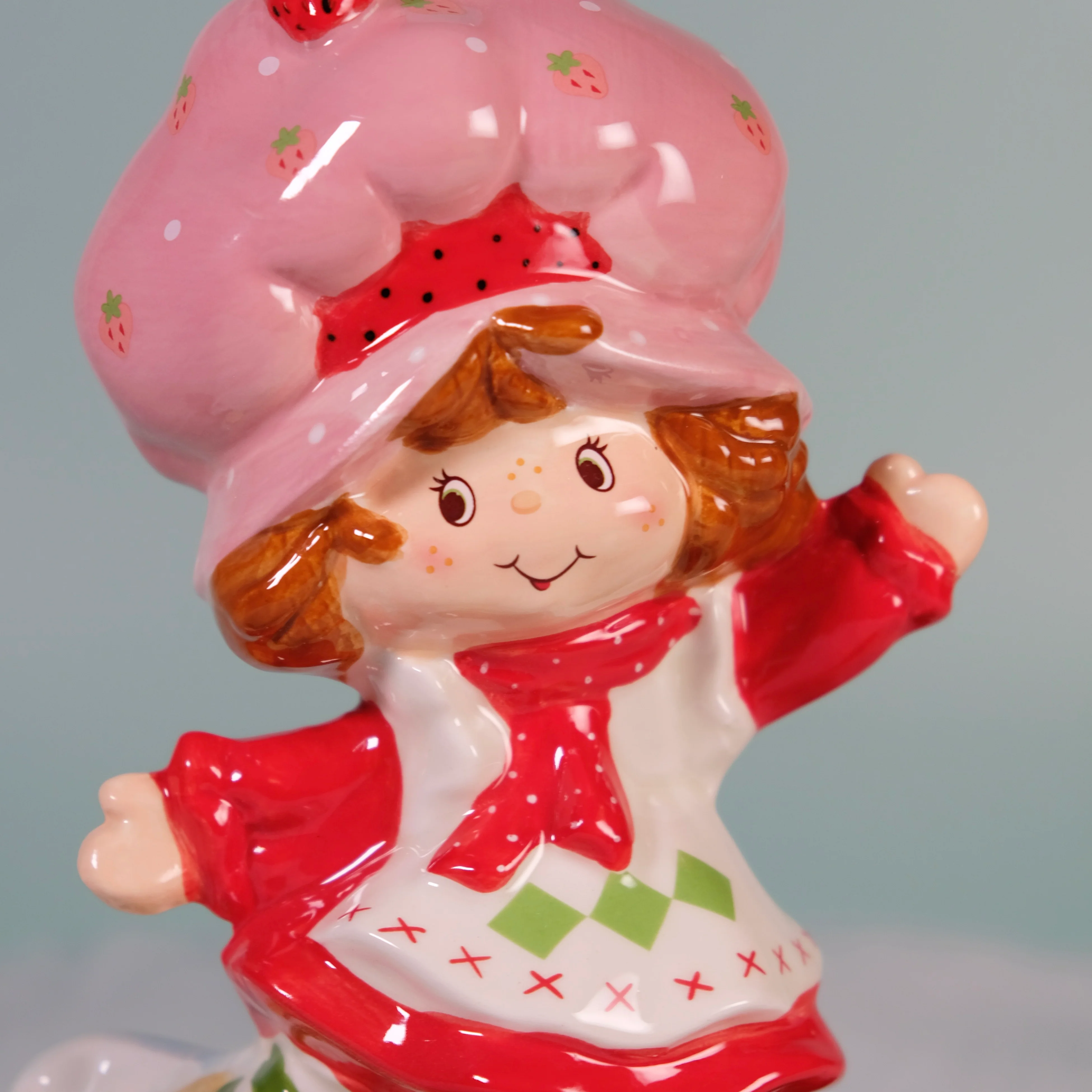 Strawberry Shortcake Skating All the Way Figurine - Image 6