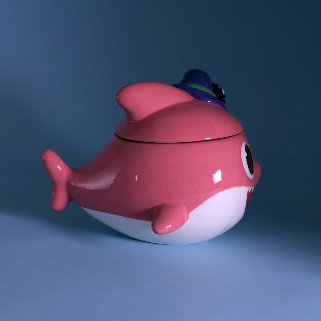 Spooky Mommy Shark Family Figural Container - Image 4