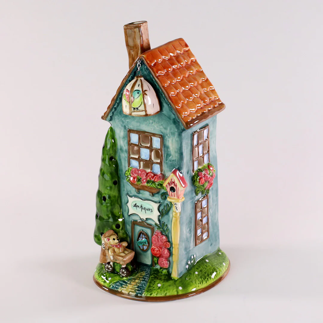 SPRING CANDLE HOUSE