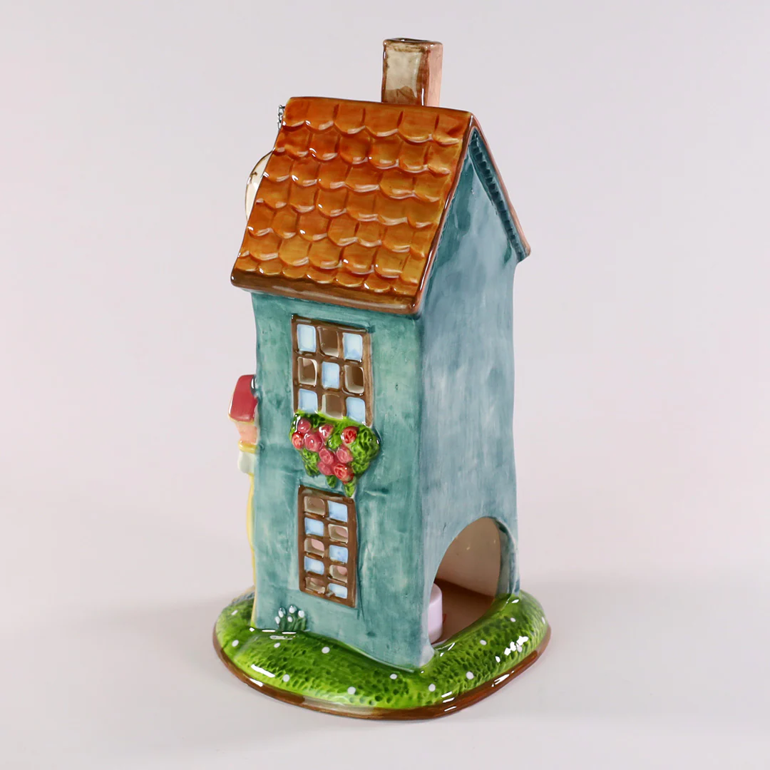 SPRING CANDLE HOUSE - Image 4