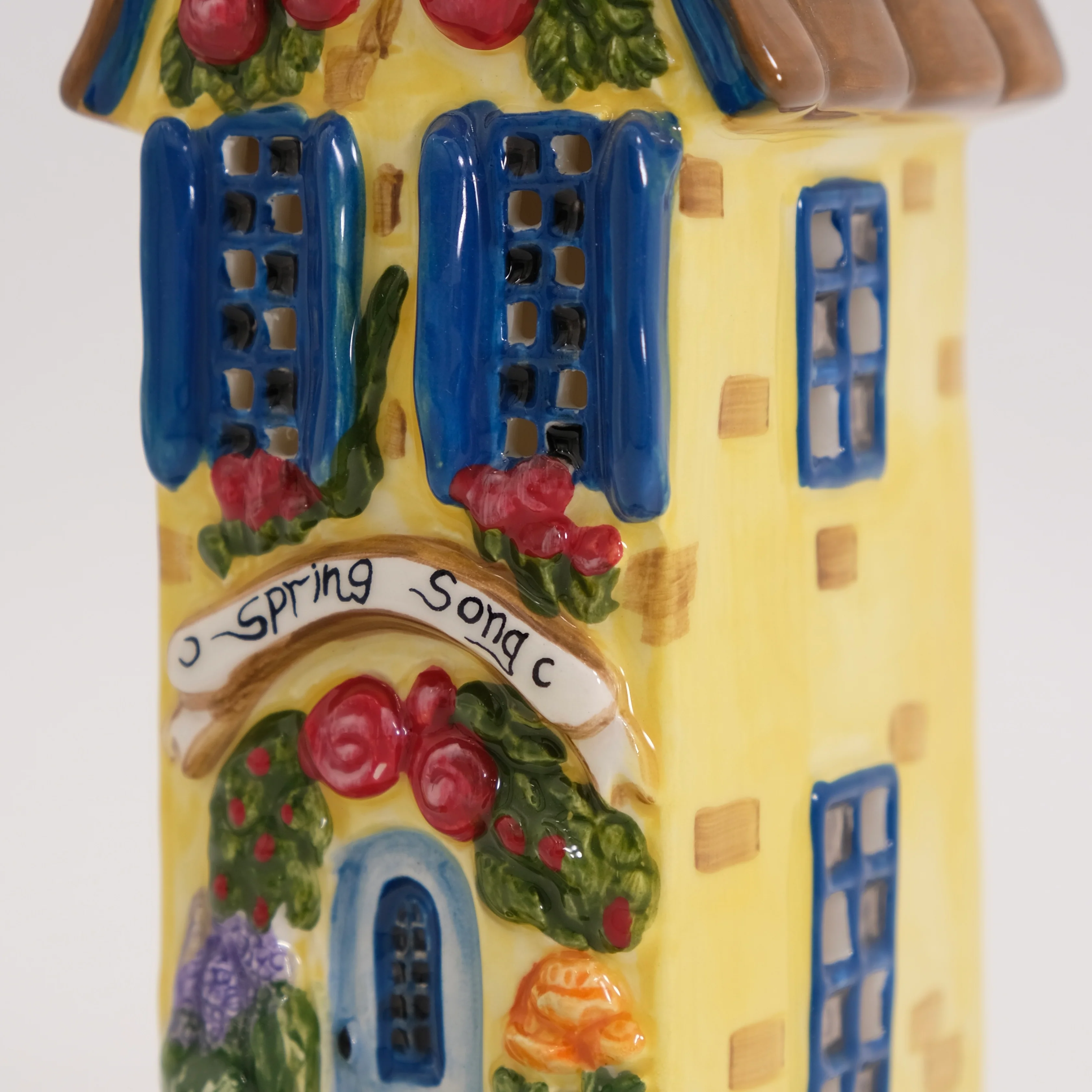 SPRING SONG CANDLE HOUSE - Image 3