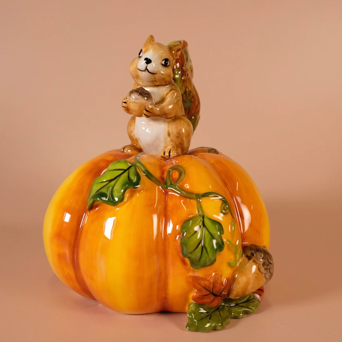 Squirrel Pumpkin Figurine - Image 2