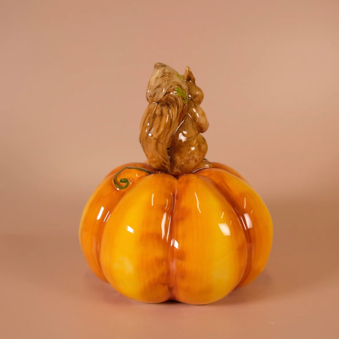 Squirrel Pumpkin Figurine - Image 4
