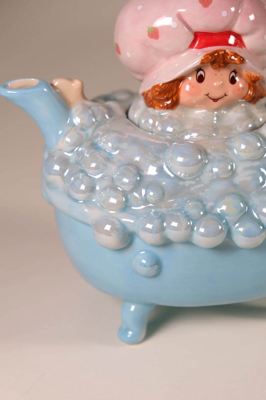 Strawberry Shortcake Bath Time Teapot - Image 5