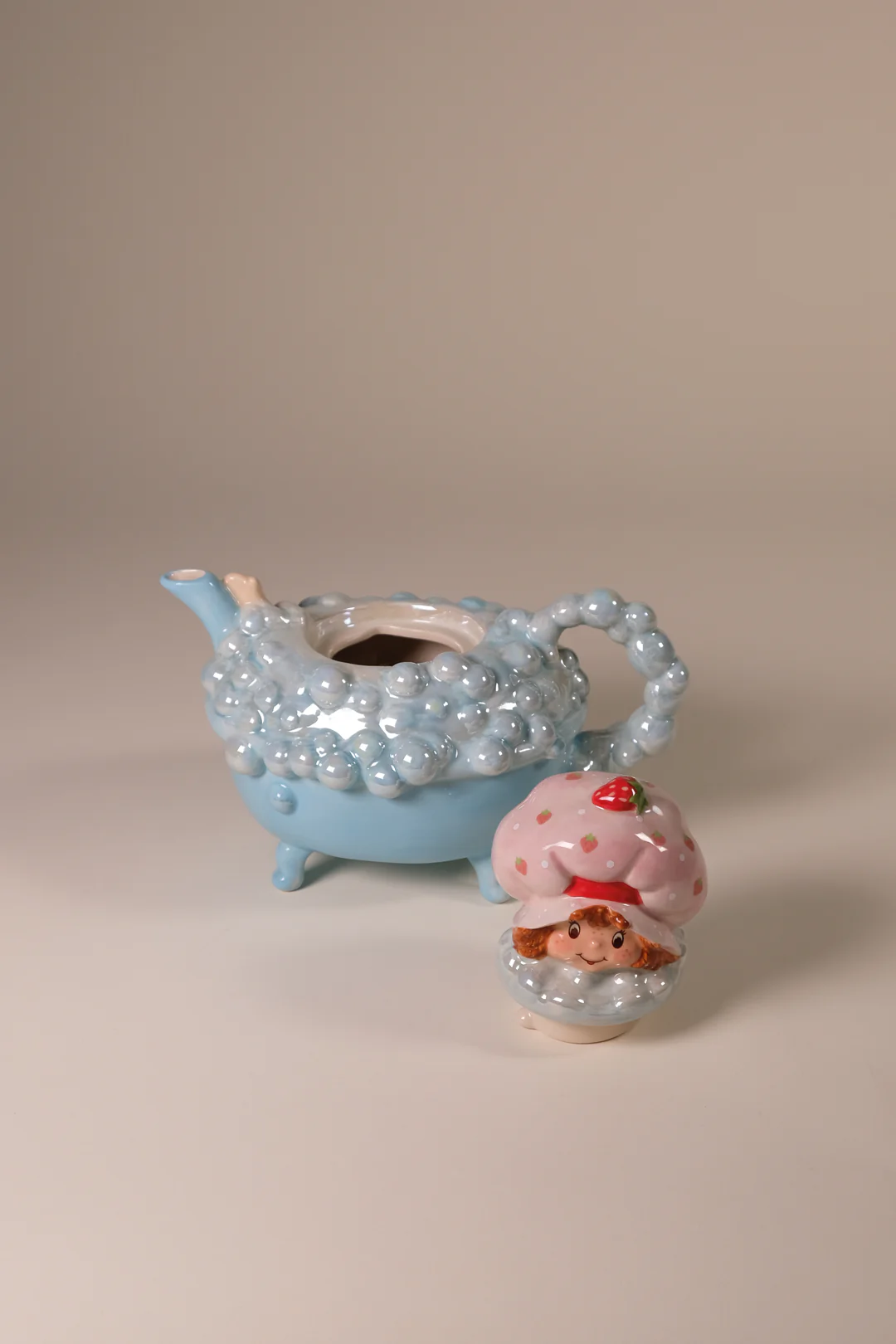 Strawberry Shortcake Bath Time Teapot - Image 6
