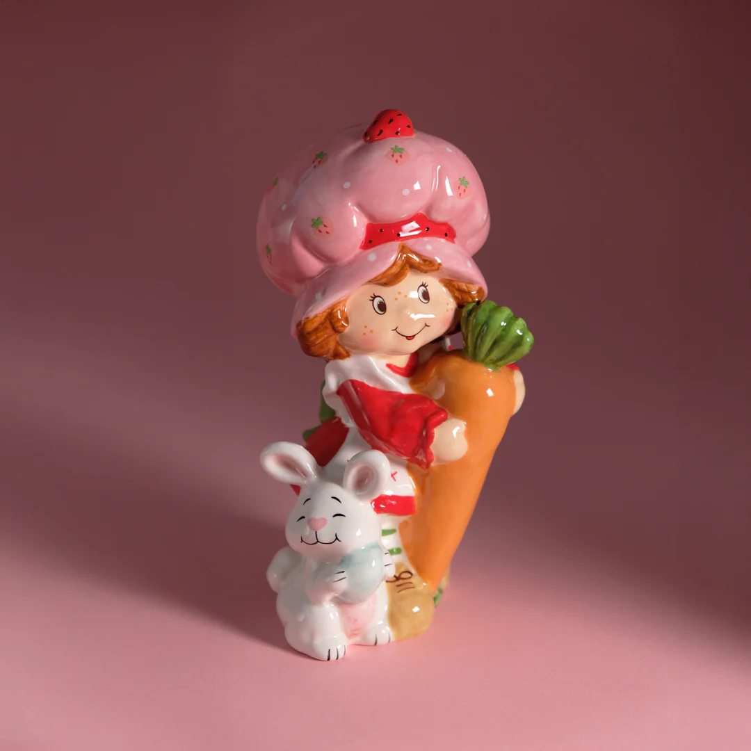 Strawberry Shortcake Carrots for Days Figurine - Image 2