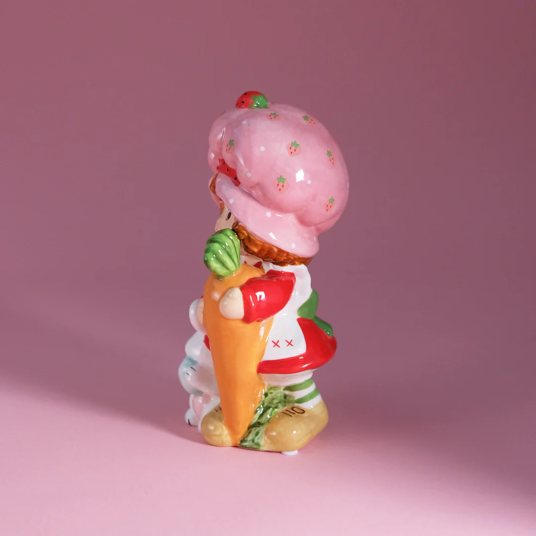 Strawberry Shortcake Carrots for Days Figurine - Image 5