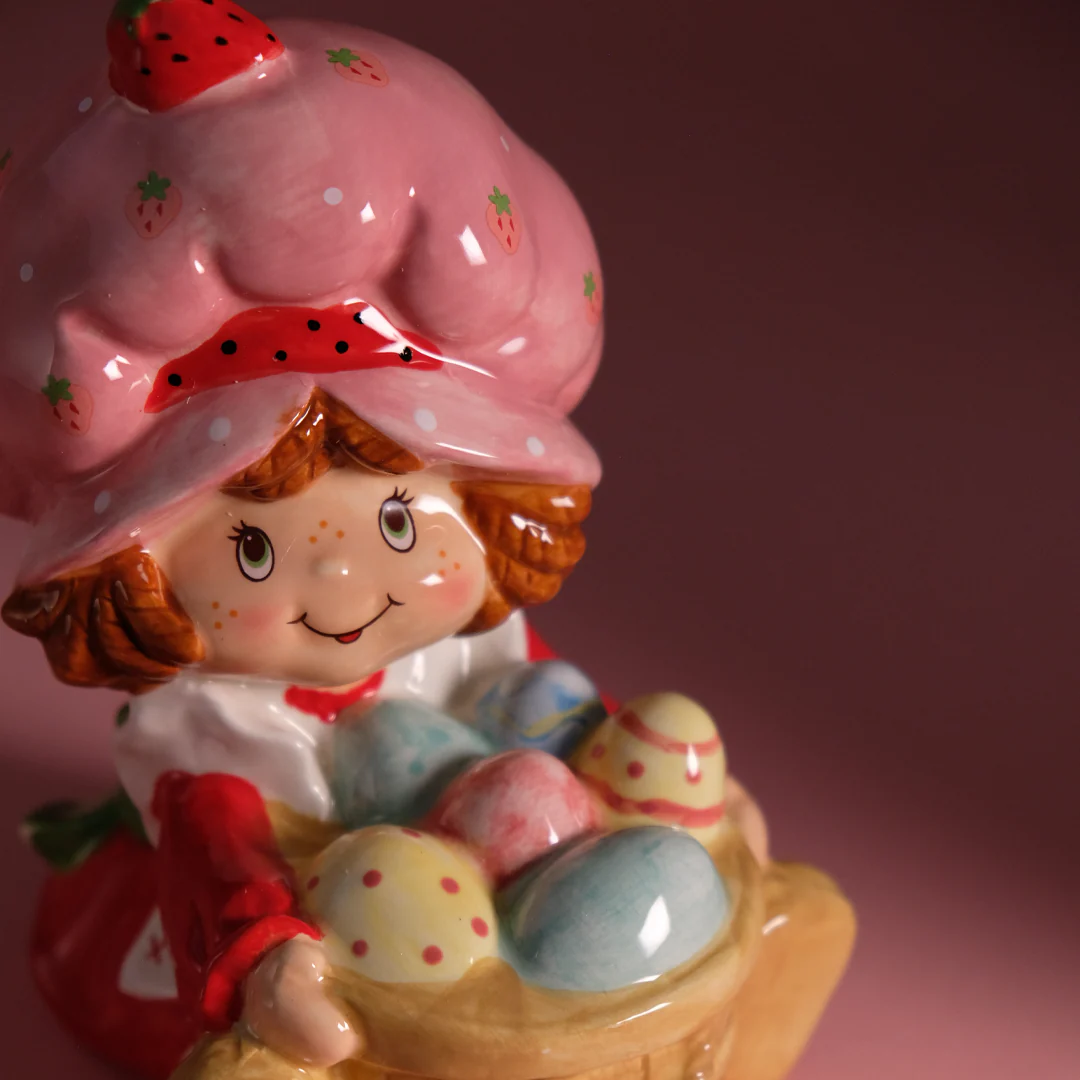 Strawberry Shortcake Eggs for Days Figurine - Image 7