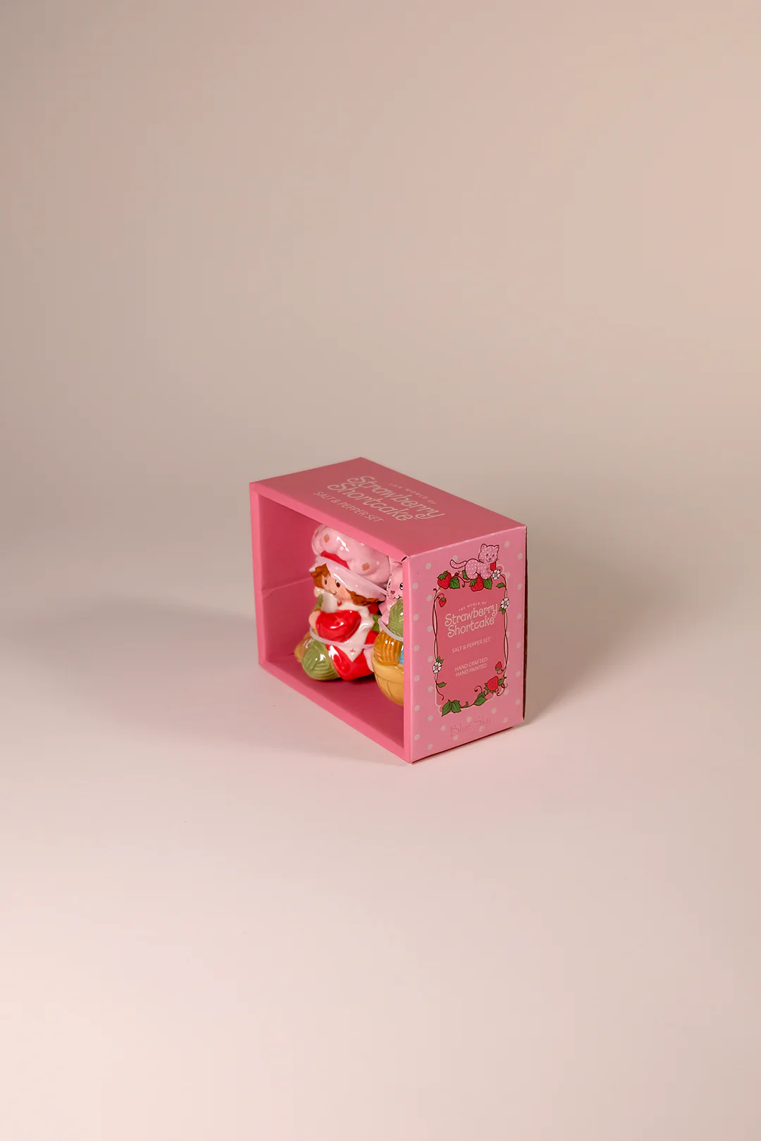 Strawberry Shortcake Purr-fect Knitting Time Salt and Pepper Set - Image 2