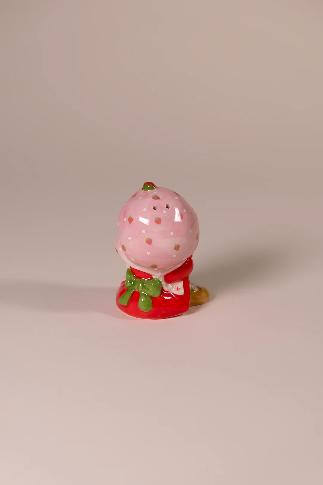 Strawberry Shortcake Purr-fect Knitting Time Salt and Pepper Set - Image 6