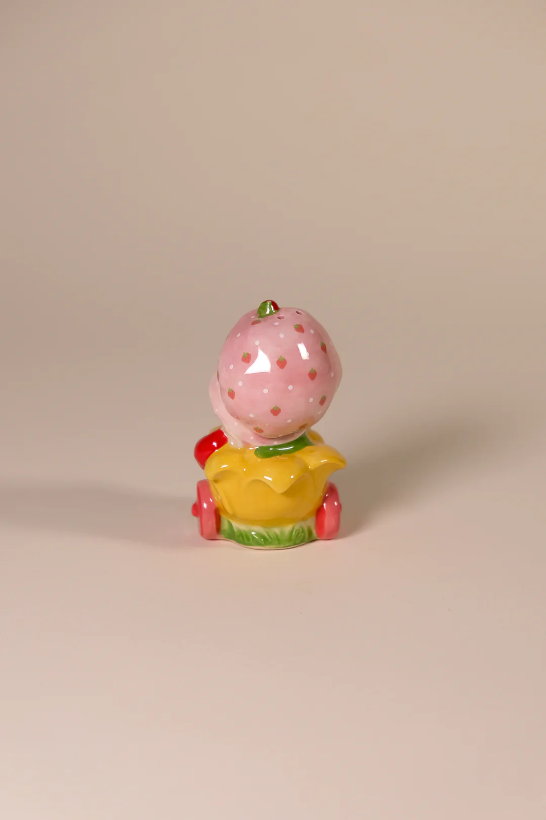 Strawberry Shortcake Snail Sip n' Steep Salt and Pepper Set - Image 7