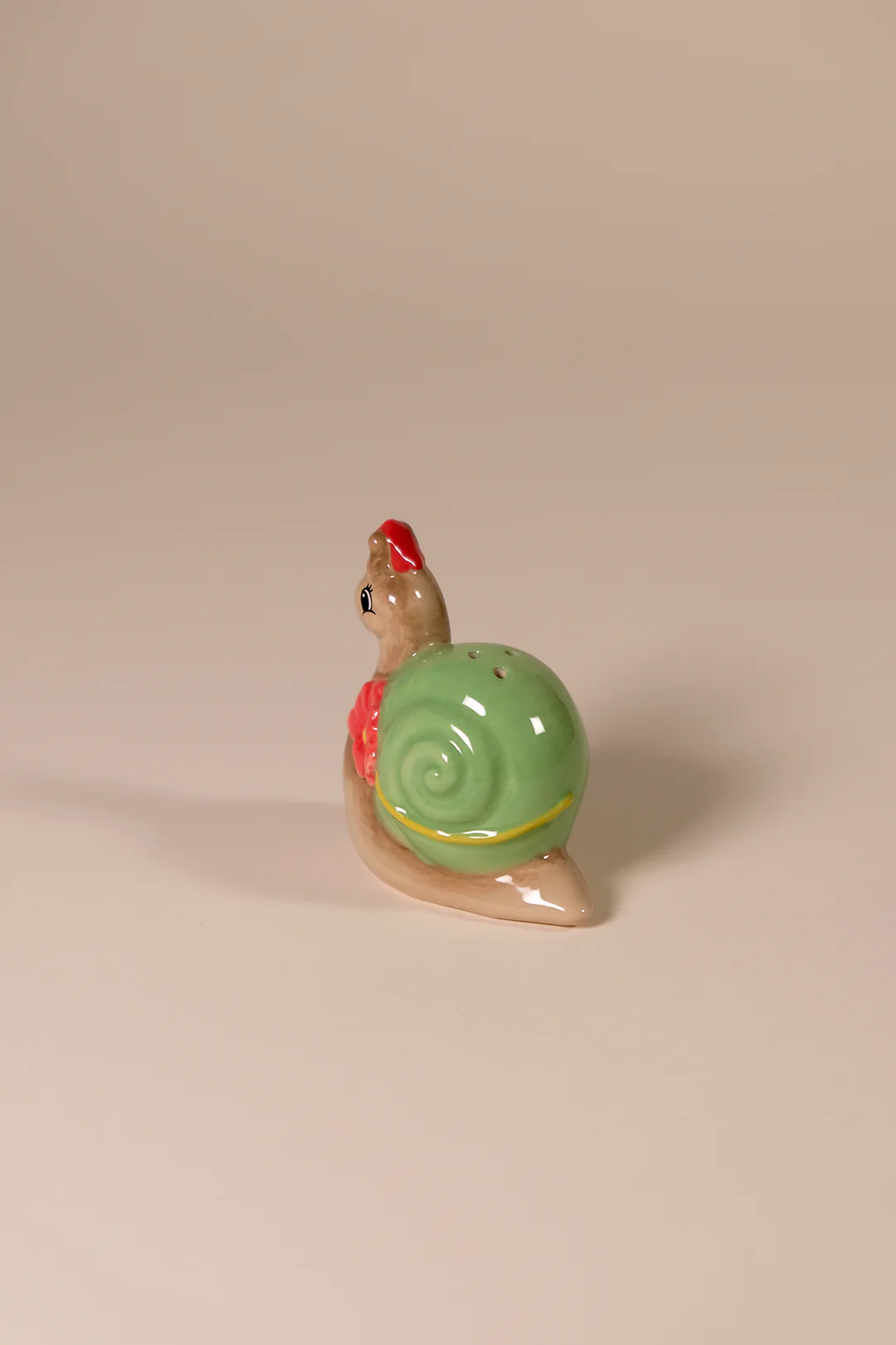 Strawberry Shortcake Snail Sip n' Steep Salt and Pepper Set - Image 9