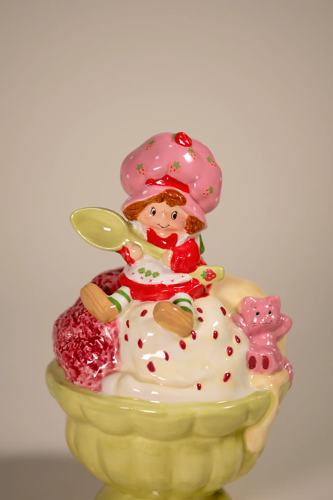 Strawberry Shortcake Sweet Tooth Sunday Figurine - Image 5