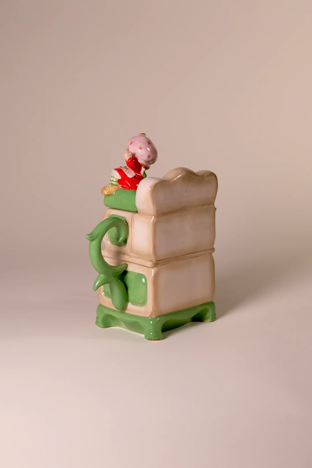 Strawberry Shortcake Tea on the Stove Teapot - Image 3