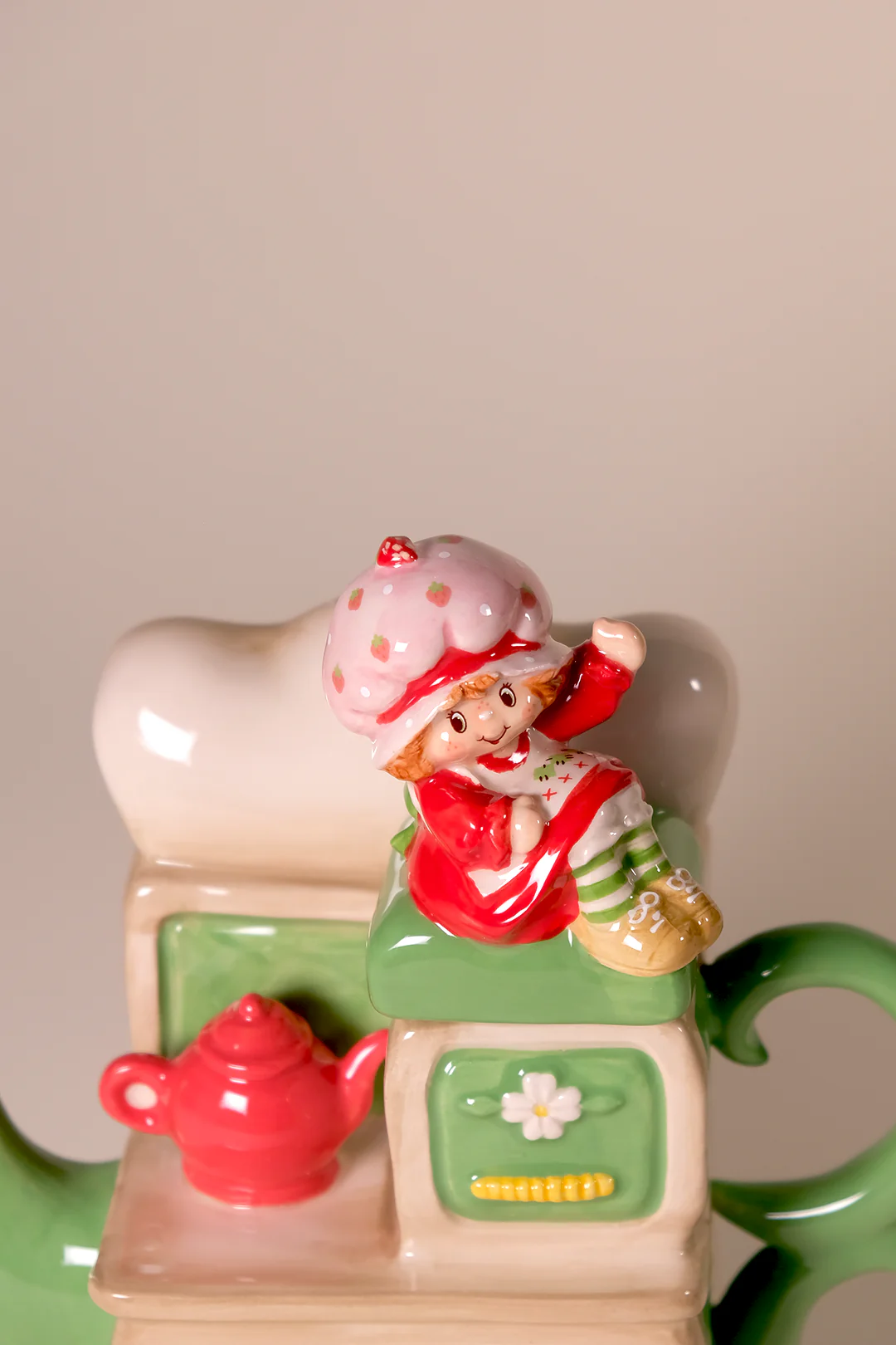 Strawberry Shortcake Tea on the Stove Teapot - Image 6