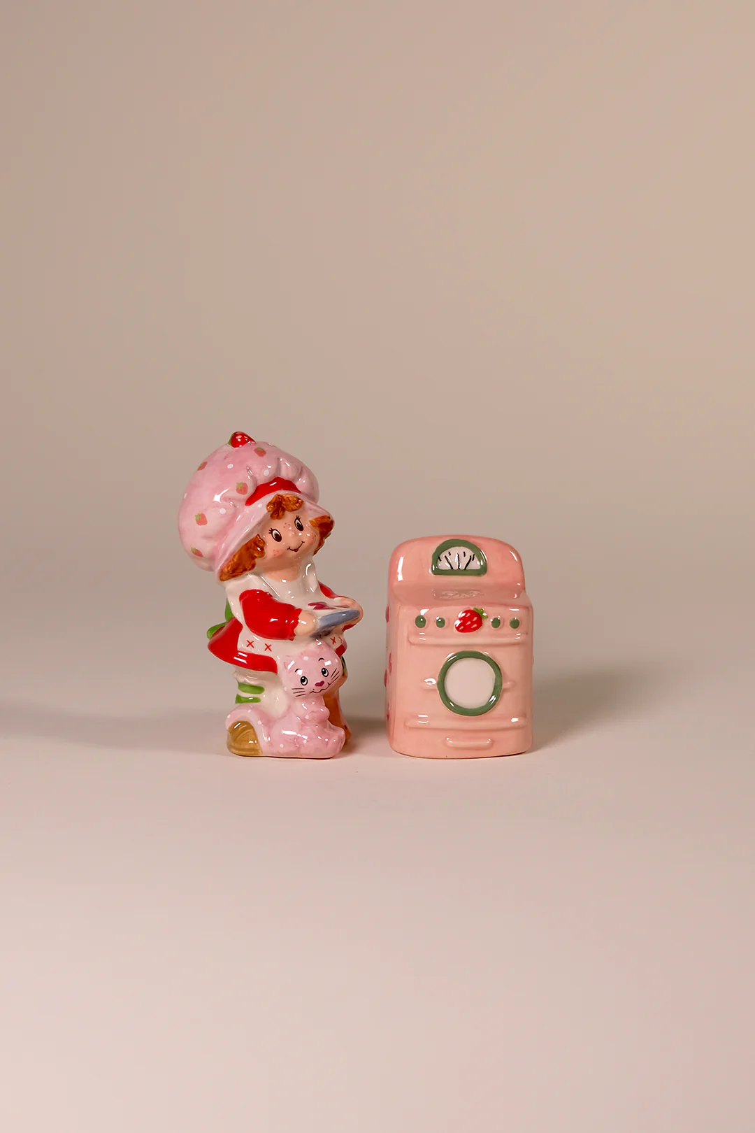Strawberry Shortcake Vintage Oven Spices Salt & Pepper Set - Image 4