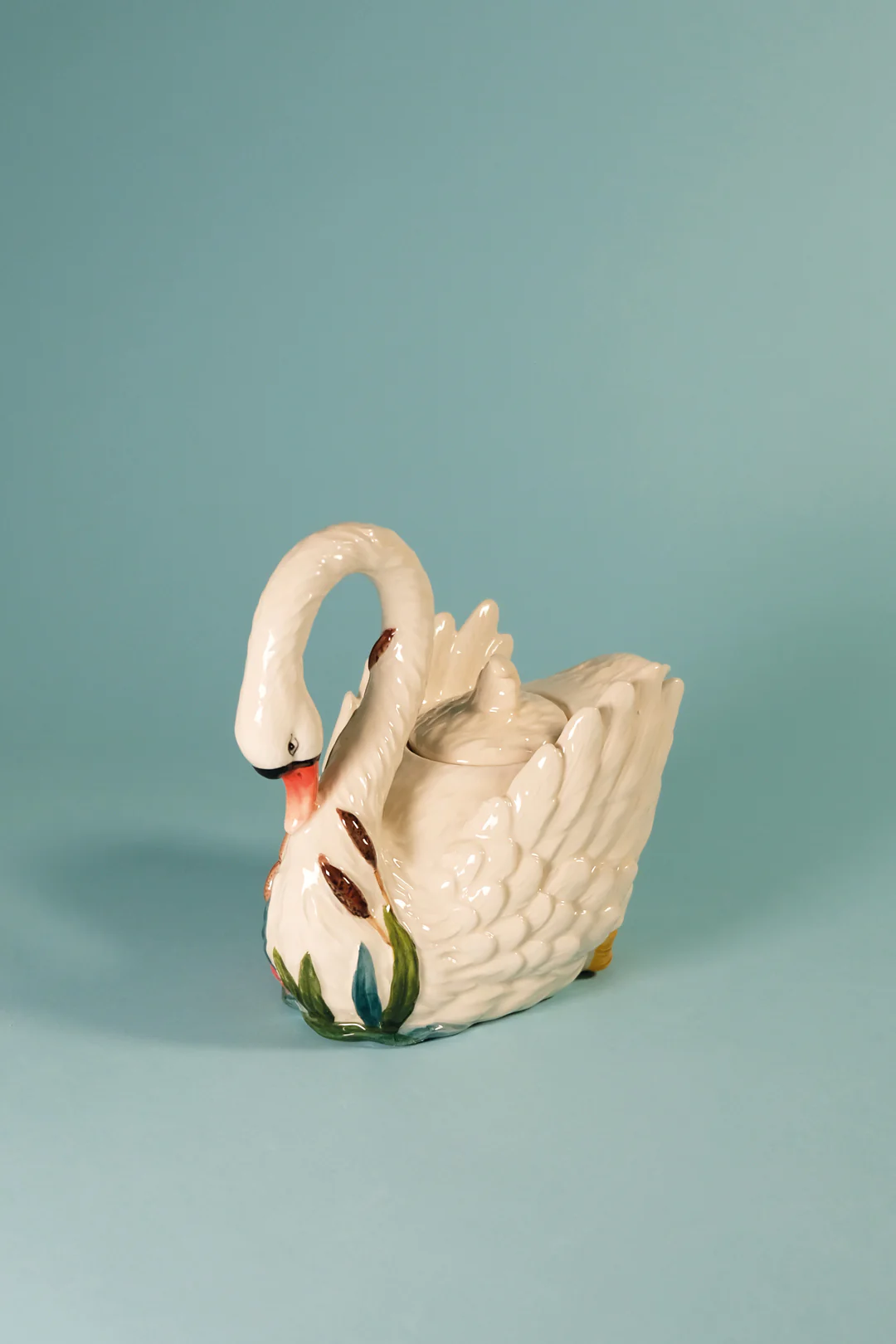 Swan Teapot - Image 3