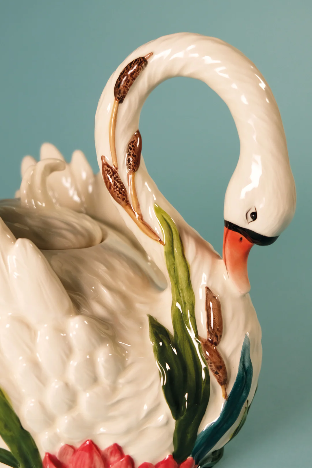 Swan Teapot - Image 9