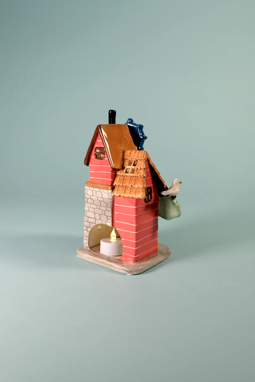 The Captain's Hideaway Candle House - Image 6
