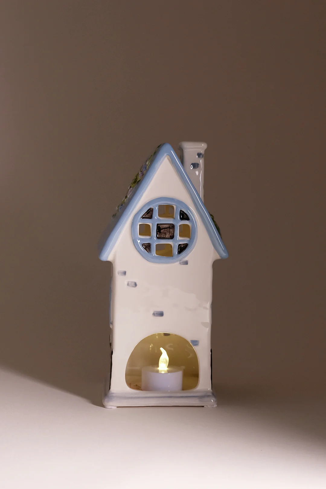 The Morning Glory Gatehouse Candle House - Image 4