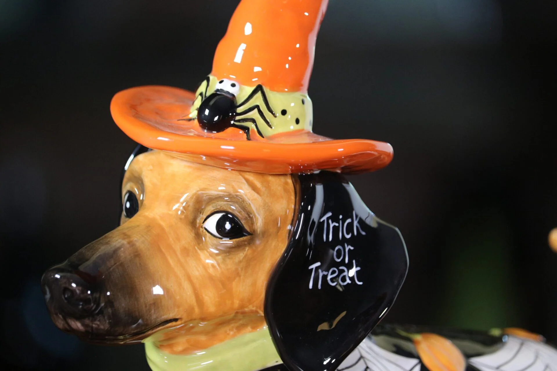 Trick or Treat Dachshund Figurine - Image 2