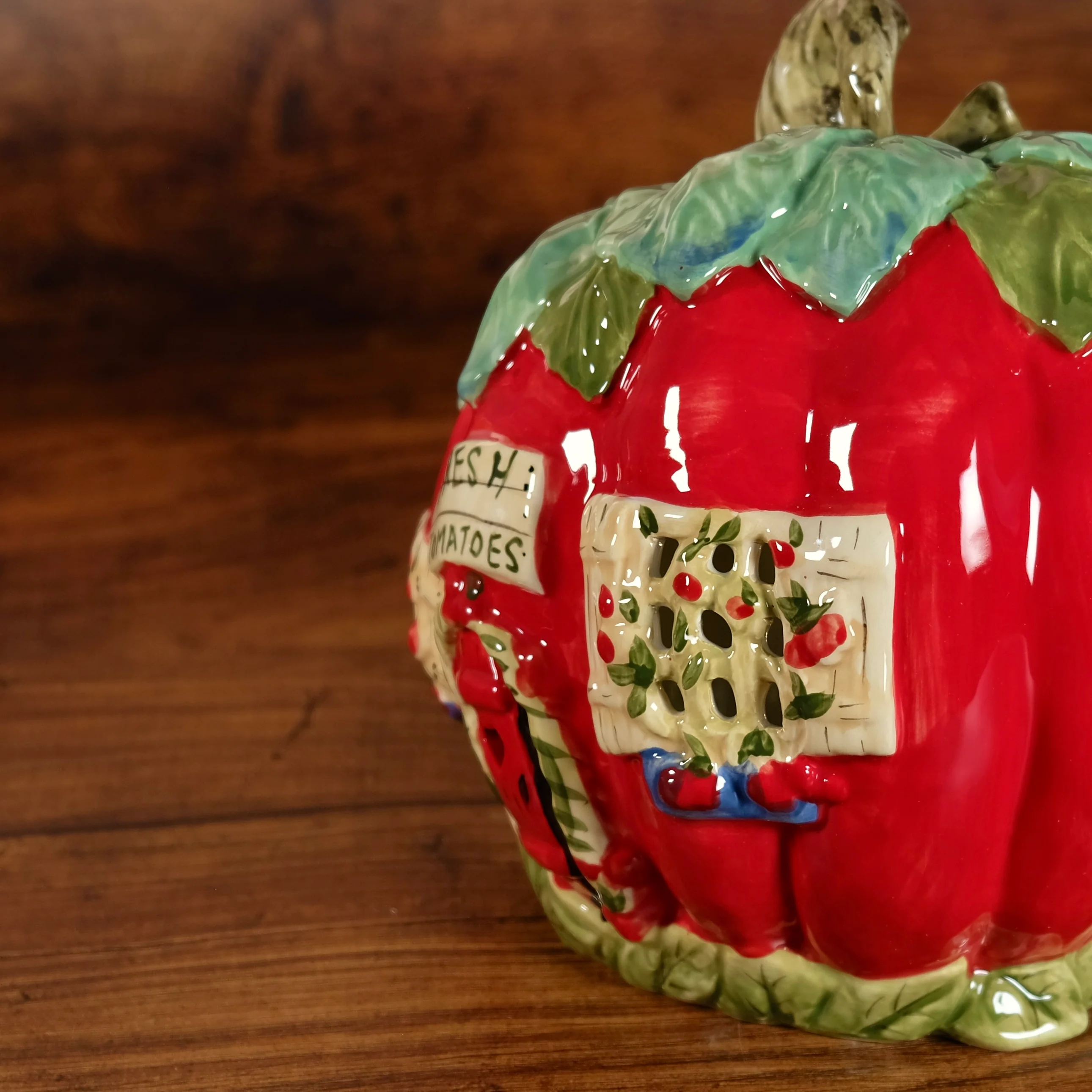 Valentine's Tomato Candle House - Image 5