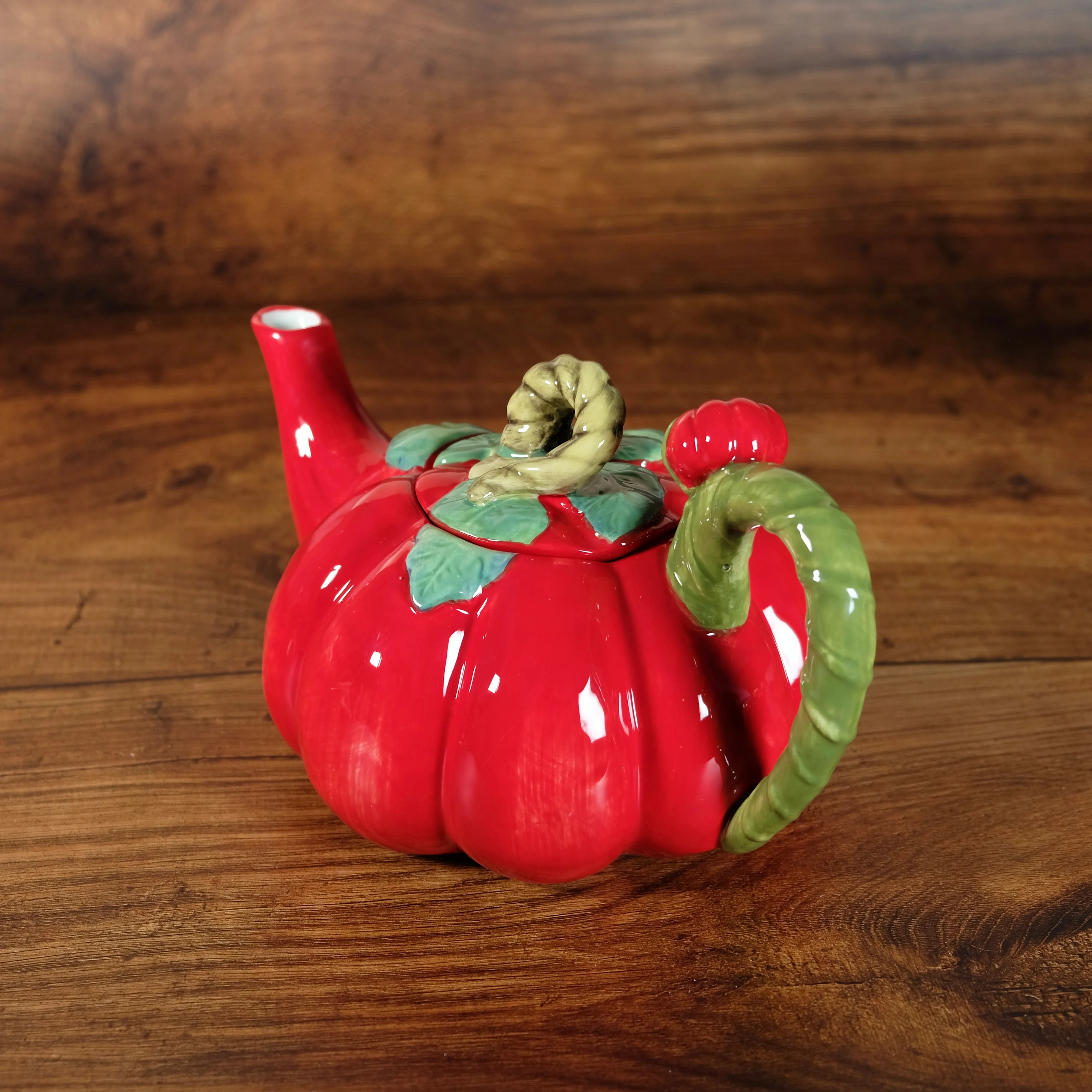 Valentine's Tomato Teapot - Image 5