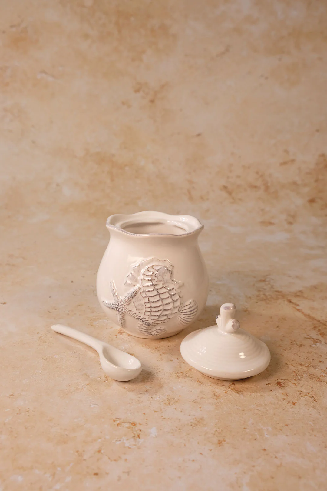 White Seahorse Sugar & Creamer Set - Image 4