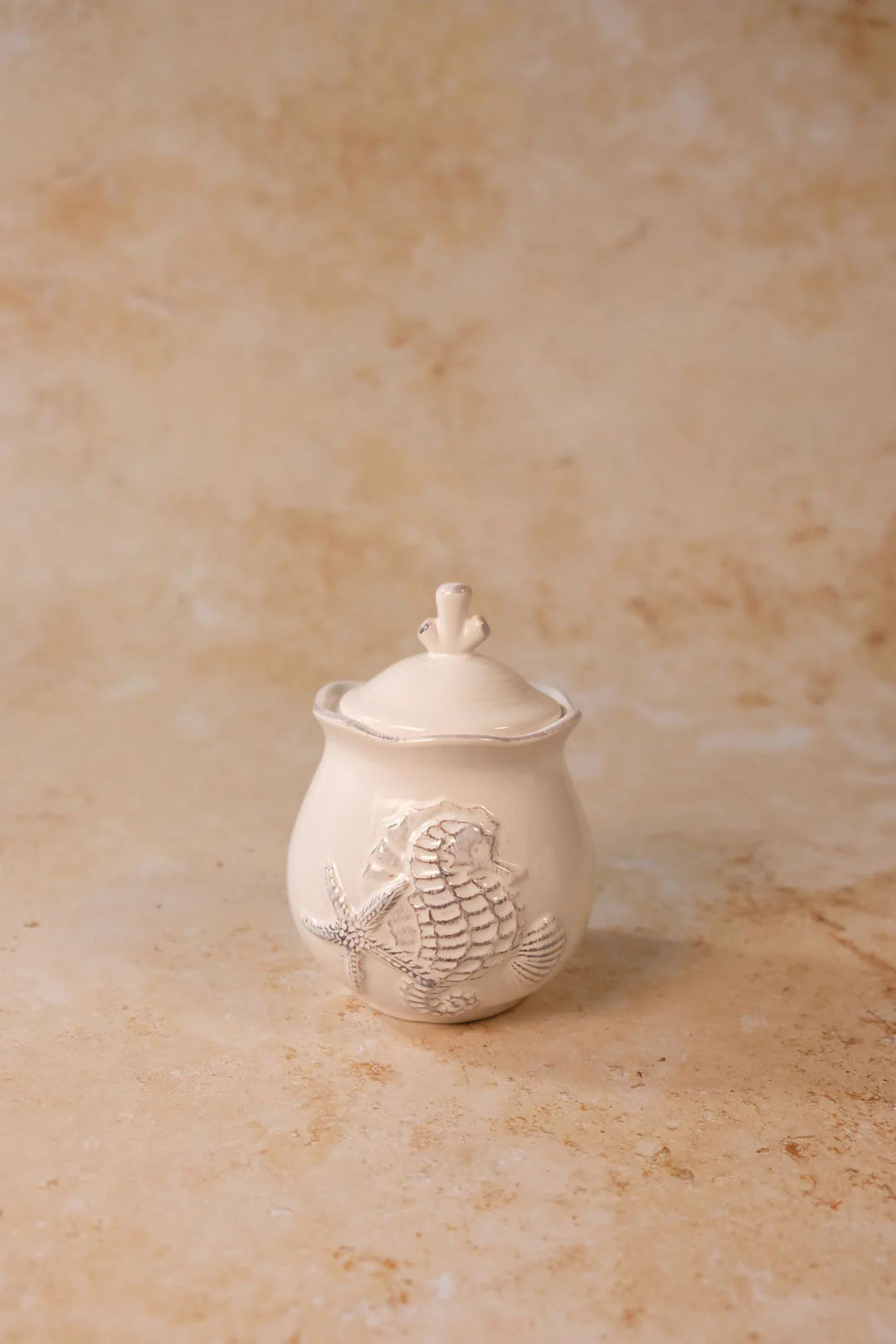 White Seahorse Sugar & Creamer Set - Image 5