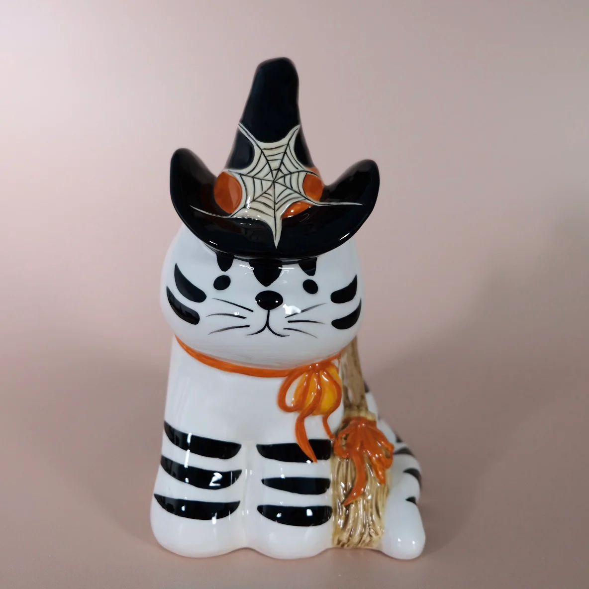 Witchy Cat Figurine - Image 2