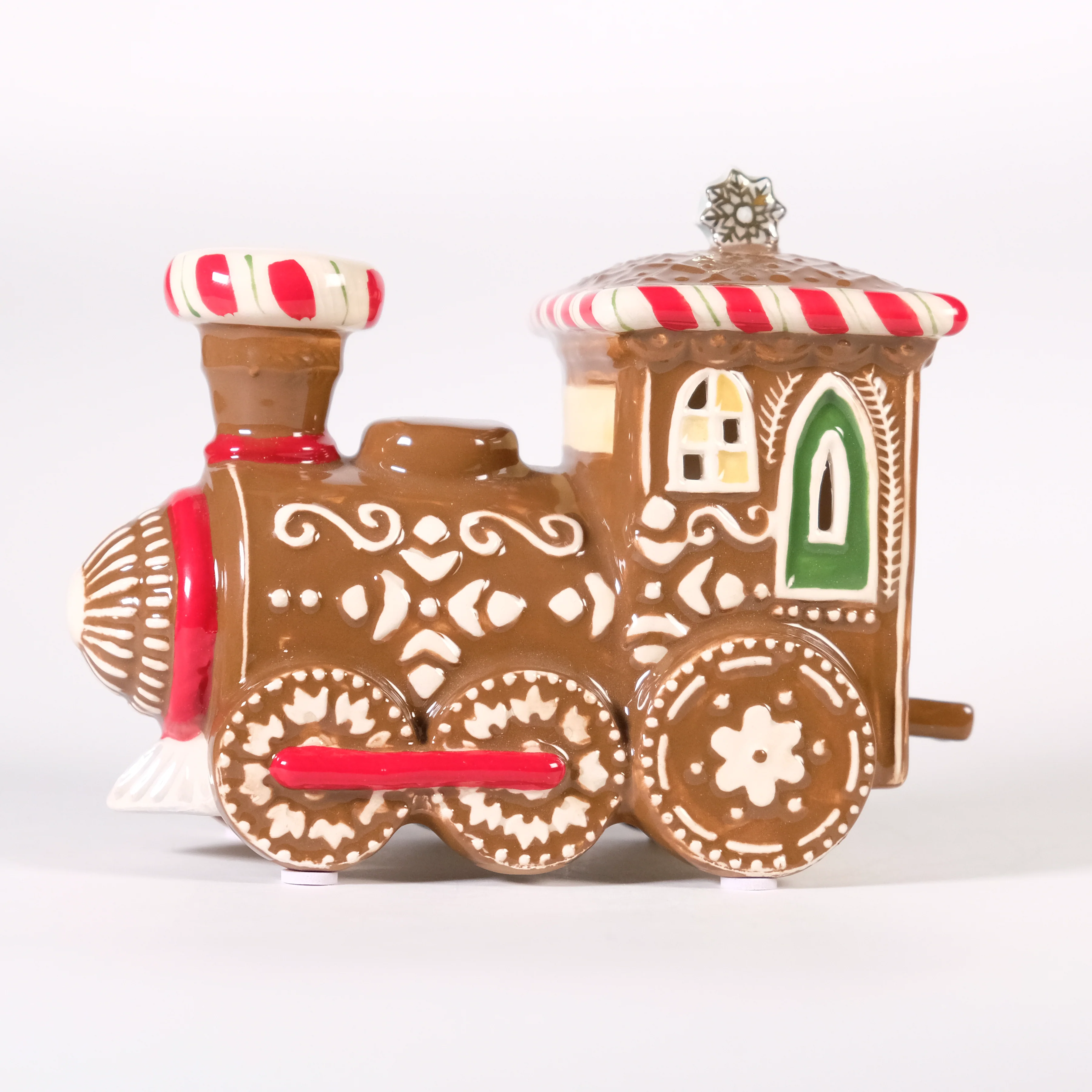 Woodland Gingerbread Train Candle House - Image 4