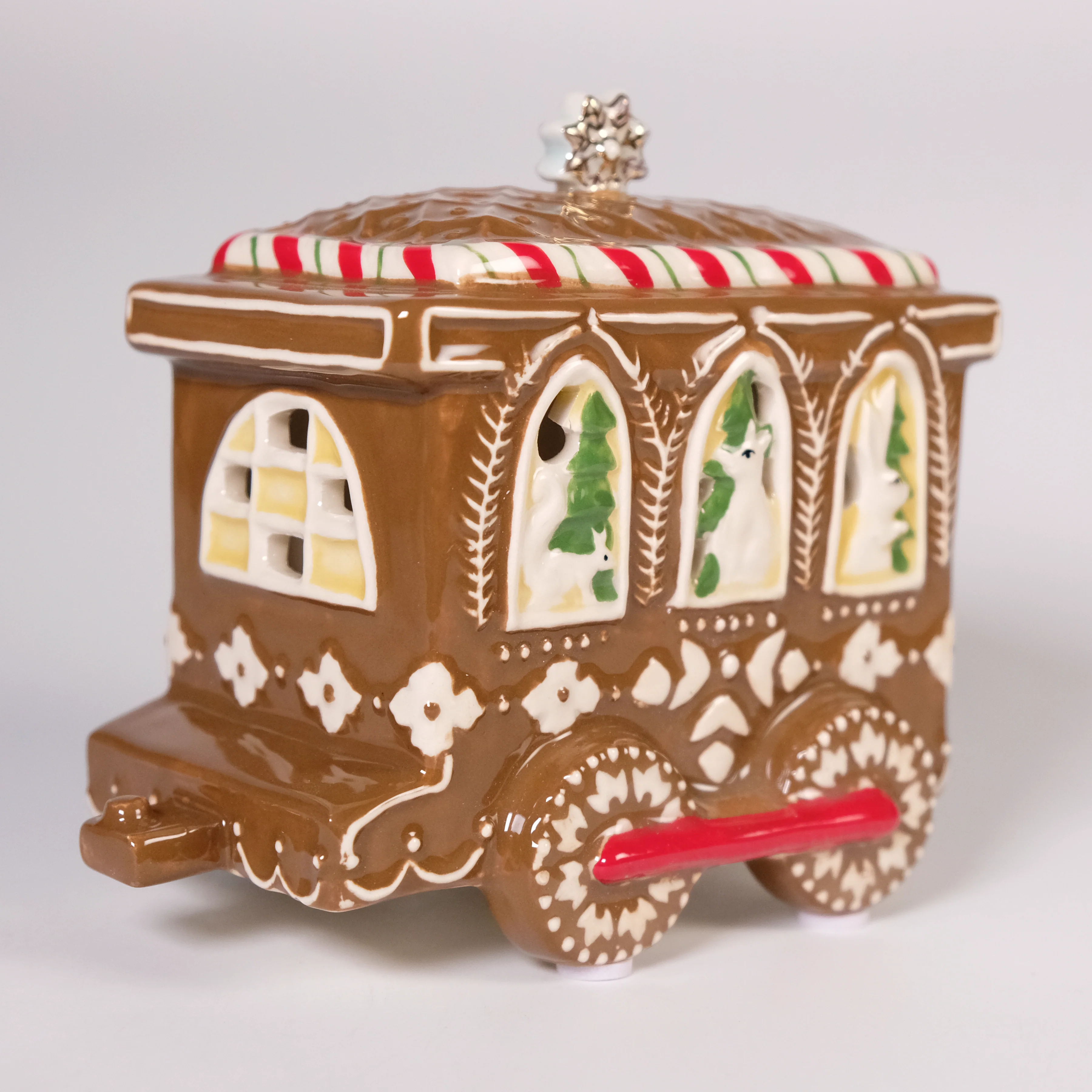 Woodland Gingerbread Train Candle House - Image 6