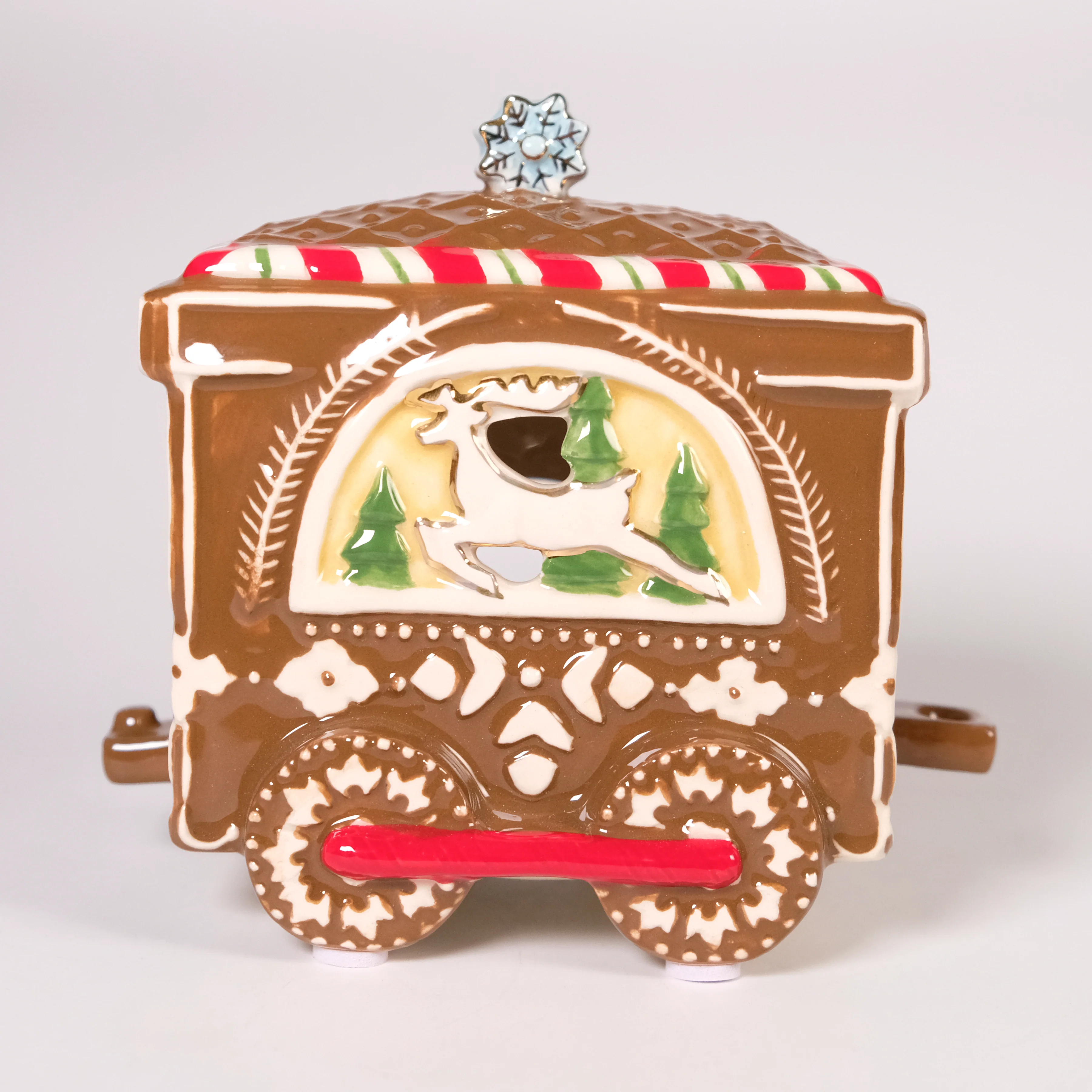 Woodland Gingerbread Train Candle House - Image 7