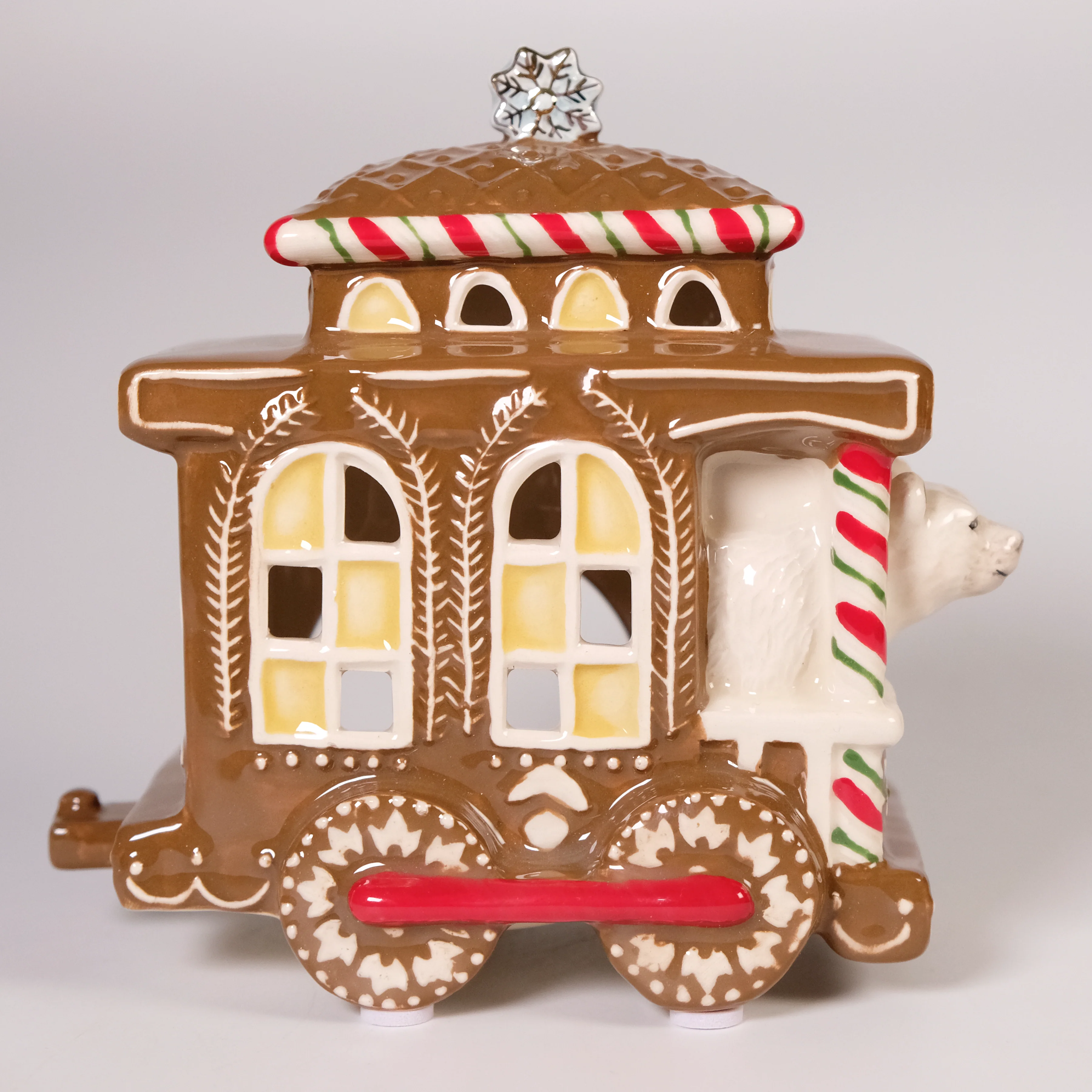 Woodland Gingerbread Train Candle House - Image 8